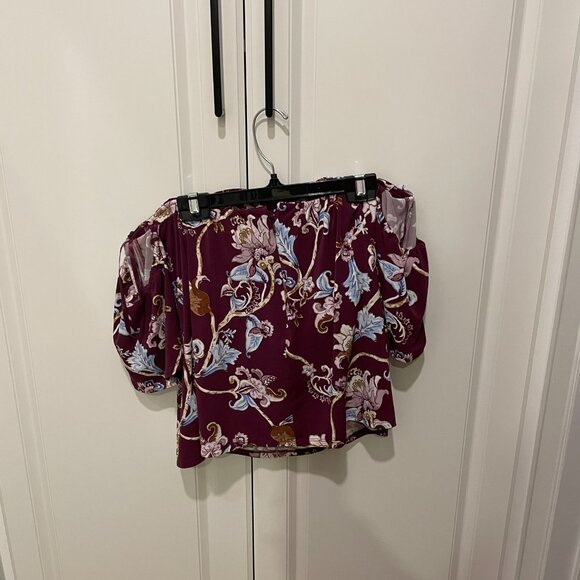 White House Black Market Women's Off The Shoulder Burgundy Floral Top-Sz 8-NEW - Picture 2 of 3